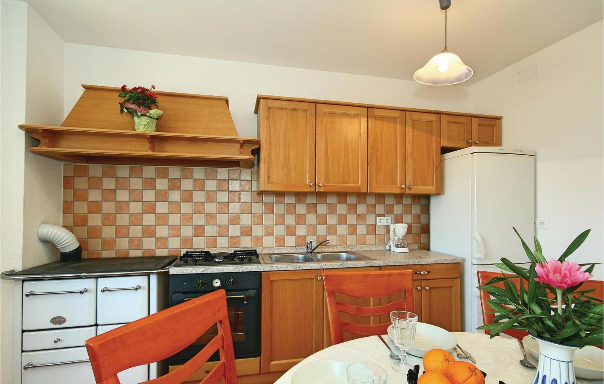 Pet Friendly Home In Ritosin Brig With Wifi Vranici Bagian luar foto